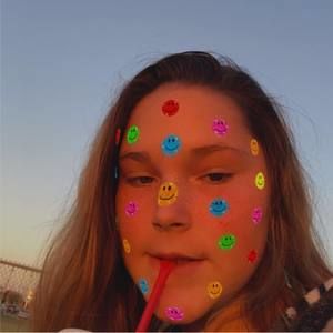 Meet your Posher, Xyla